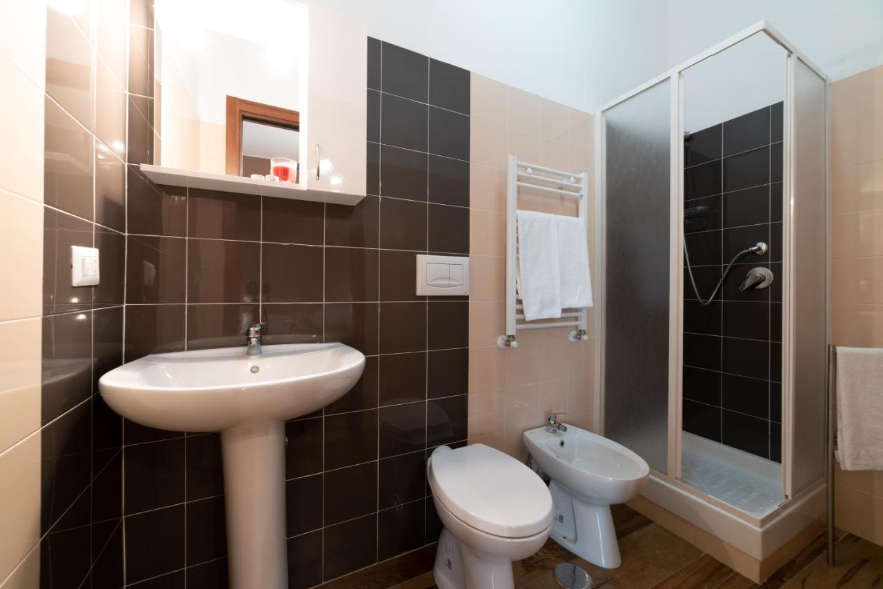Myricae Rooms Affittacamere No Late Arrival Fiumicino Ngoại thất bức ảnh