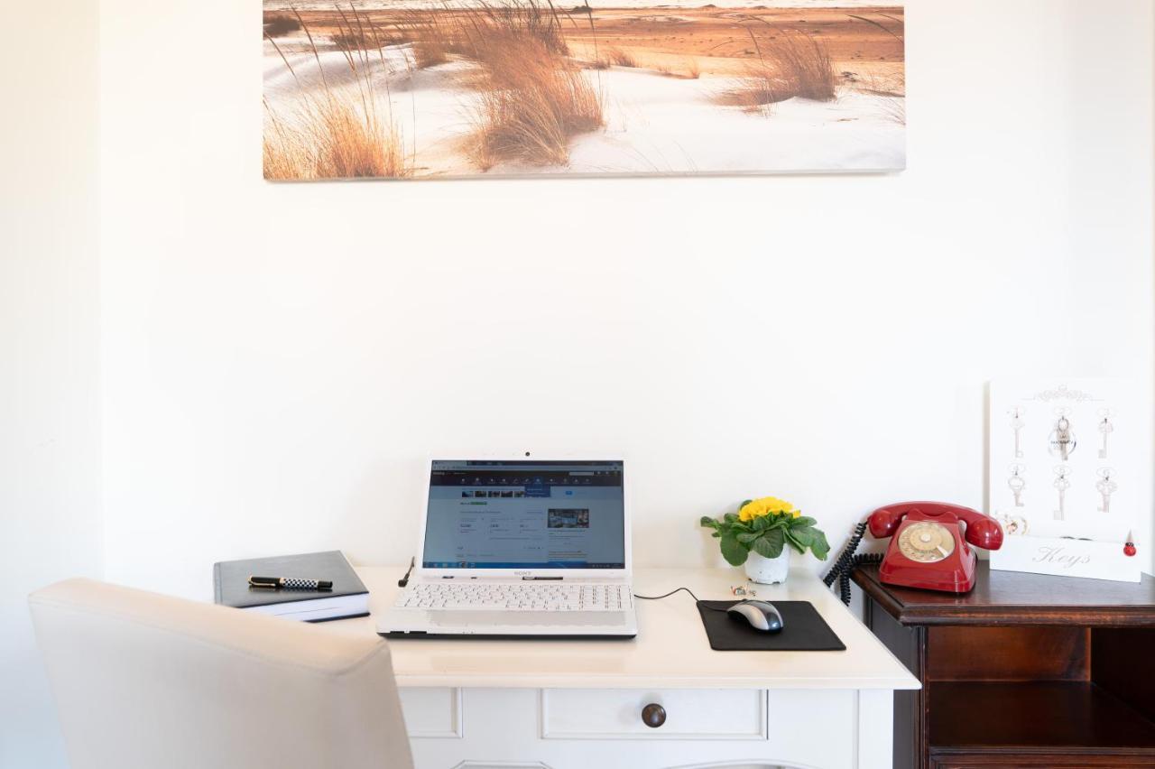Myricae Rooms Affittacamere No Late Arrival Fiumicino Ngoại thất bức ảnh